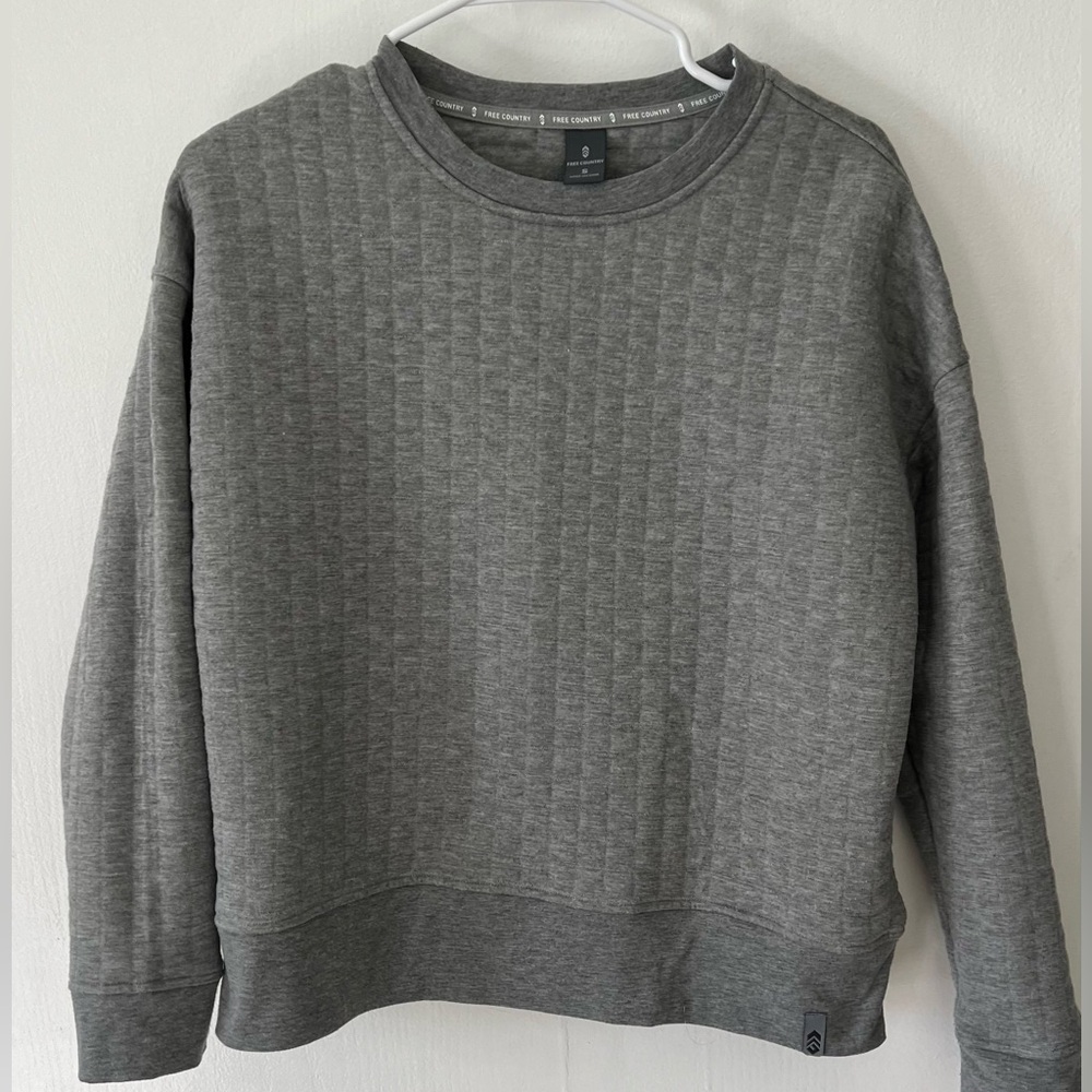 Free Country Quilted Grey Sweater